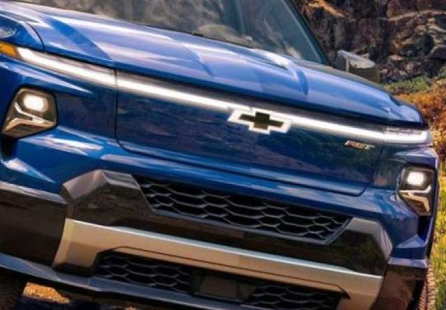 cropped-nova-chevrolet-silverado-2023-eletrica-vem-muito-potente-03.jpg