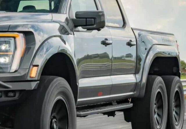 cropped-new-hennessey-velociraptor-6x6-and-a-six-wheel-pickup-01.jpg