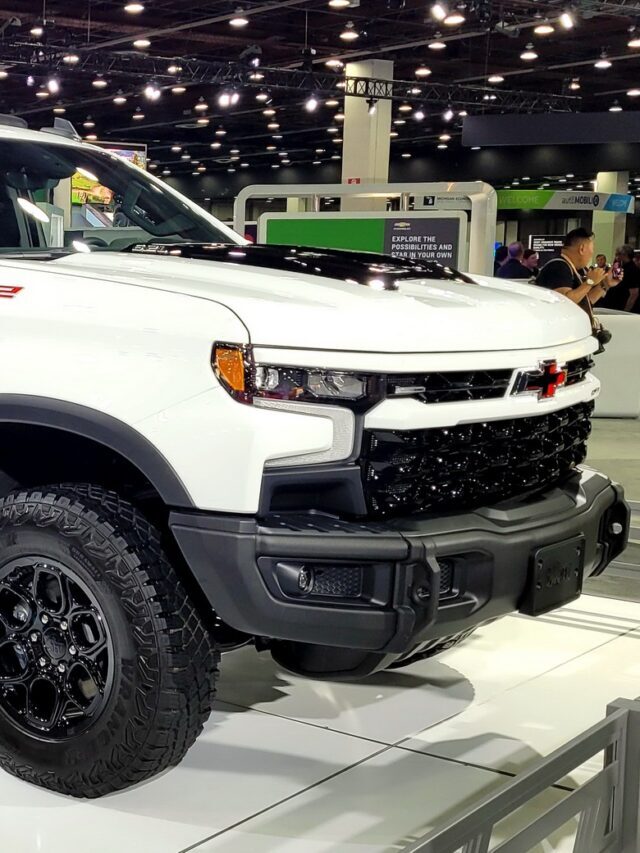 New 2023 Chevrolet Silverado ZR2 Bison Pickup