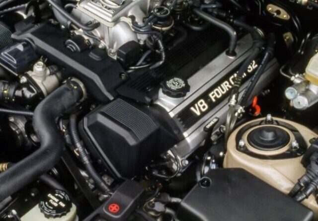 cropped-the-best-v8-engines-made-to-day-05.jpg