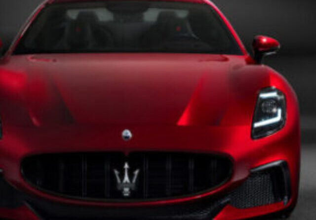 cropped-maserati-granturismo-a-new-model-italian-02.jpg