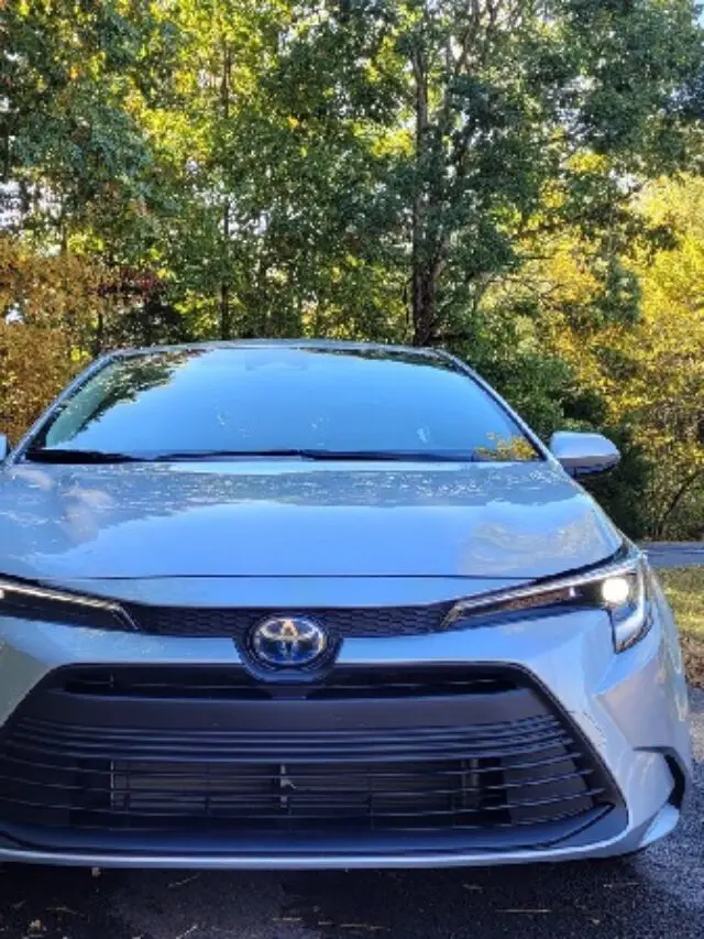 2023 Toyota Corolla Hybrid ist attraktiver und hat zusätzliche Leistung