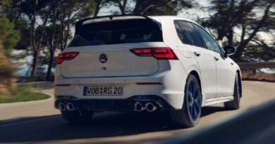 new-volkswagen-golf-2023-with-redesigned-cab