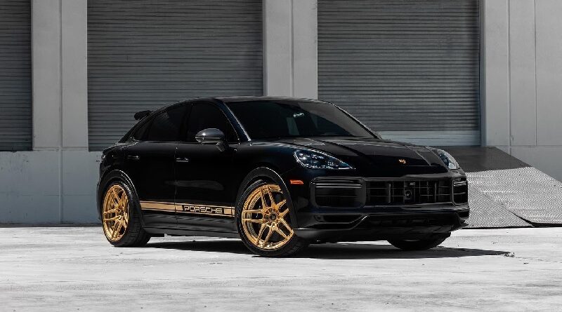 porsche-cayenne-turbo-gt-retro-displays-goldfelgen